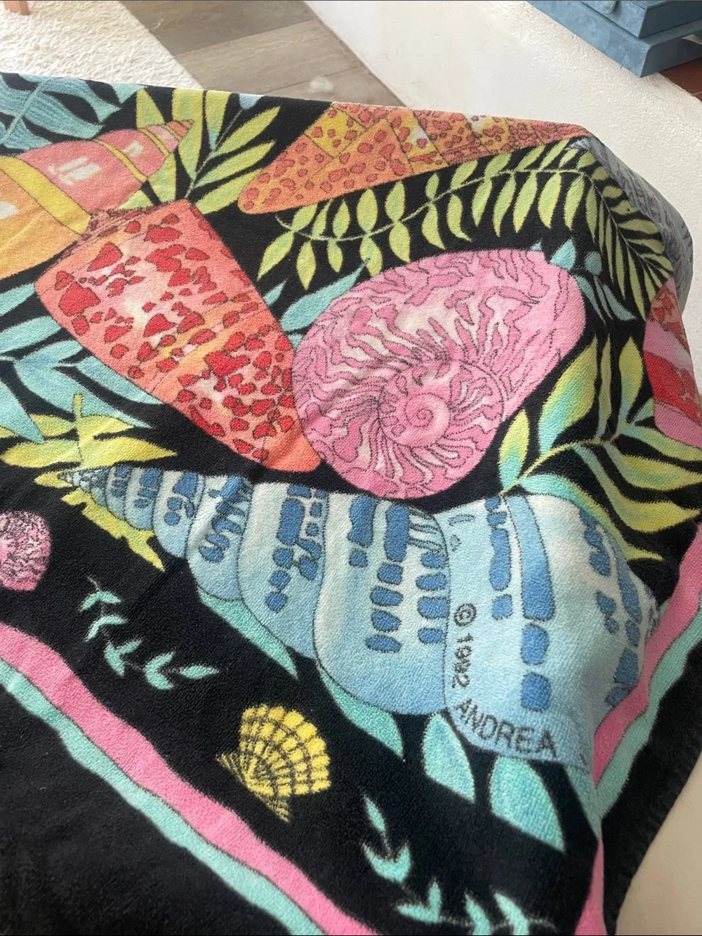 ANDREA S Terri Tori Beach Towel vintage with Pink, Teal, Yellow Shell Motif